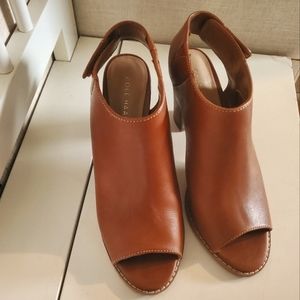 Cole Haan Women Open Toe Brown Wedge Shoes Size 8.5